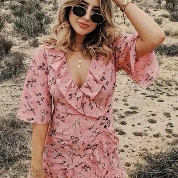 Topshop Floral Ruffle Wrap Mini Dress Size 6 Pink Flared Sleeve - Picture 7 of 7